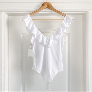 BNWT ARITZIA Wilfred DANETTE white bodysuit, size M.